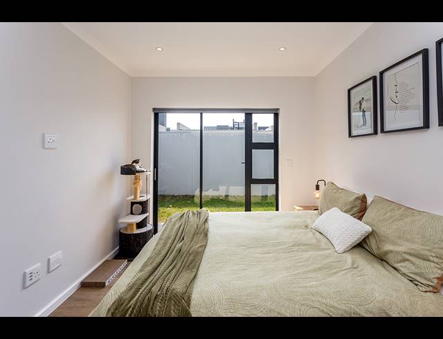 3 BEDROOM HOUSE FOR SALE IN SANDOWN